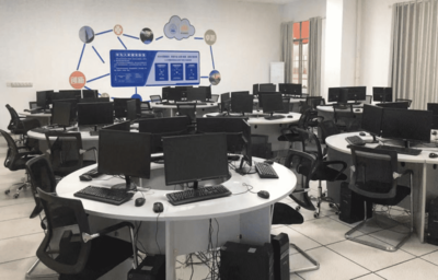 聚焦創(chuàng)新，引領(lǐng)未來——學(xué)院軟件技術(shù)開發(fā)與銷售專業(yè)簡(jiǎn)介